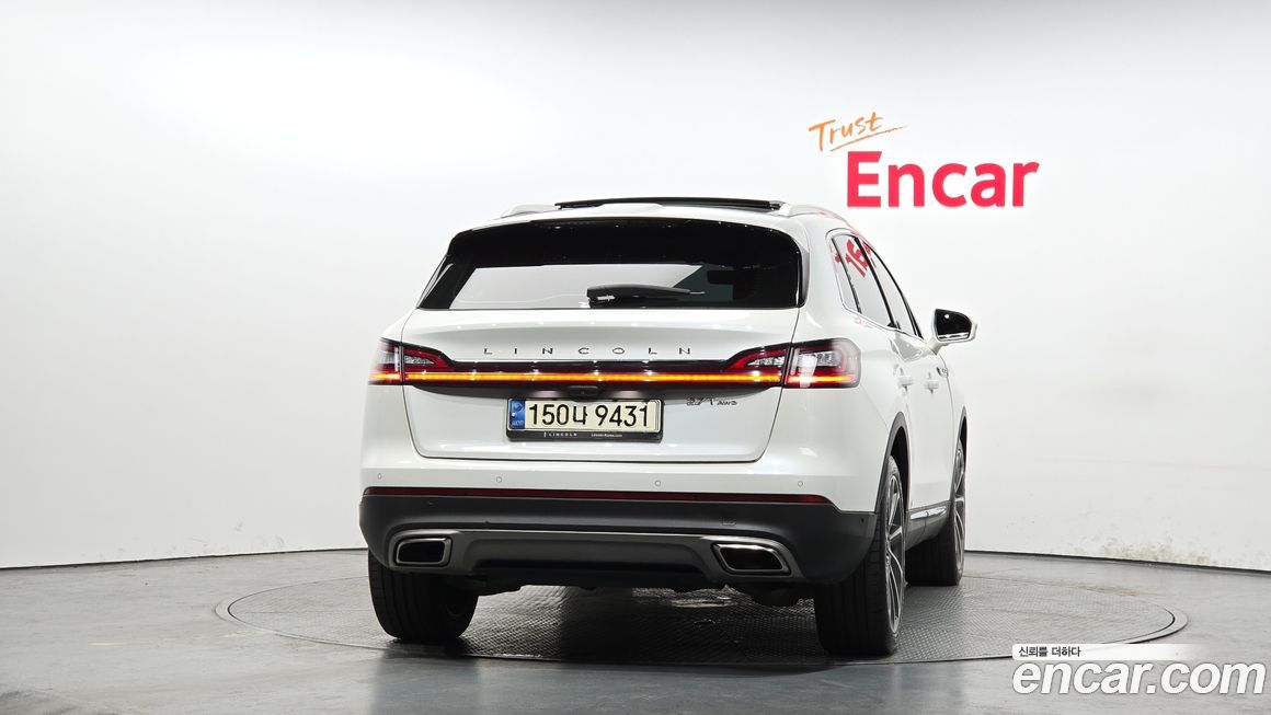 Lincoln Nautilus 2020