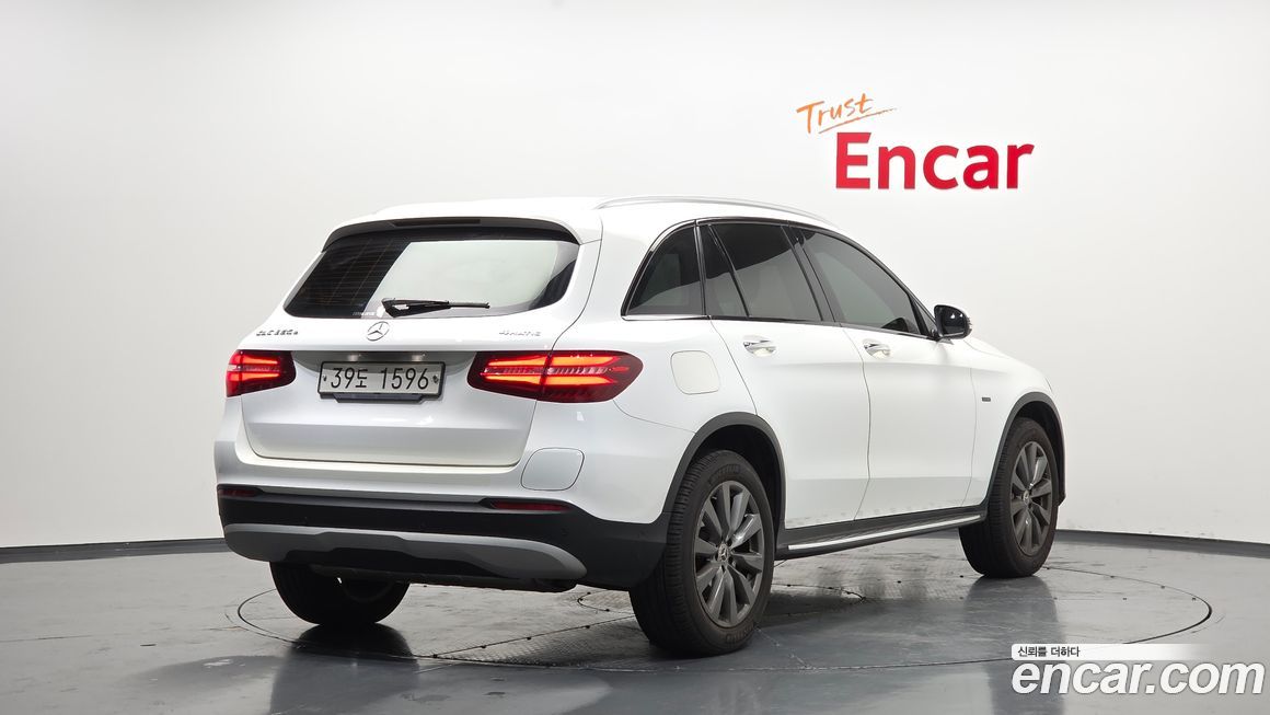 Mercedes-Benz GLC-Class 2019