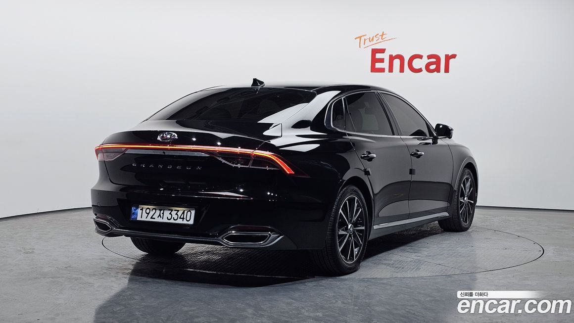 Hyundai Grandeur 2022