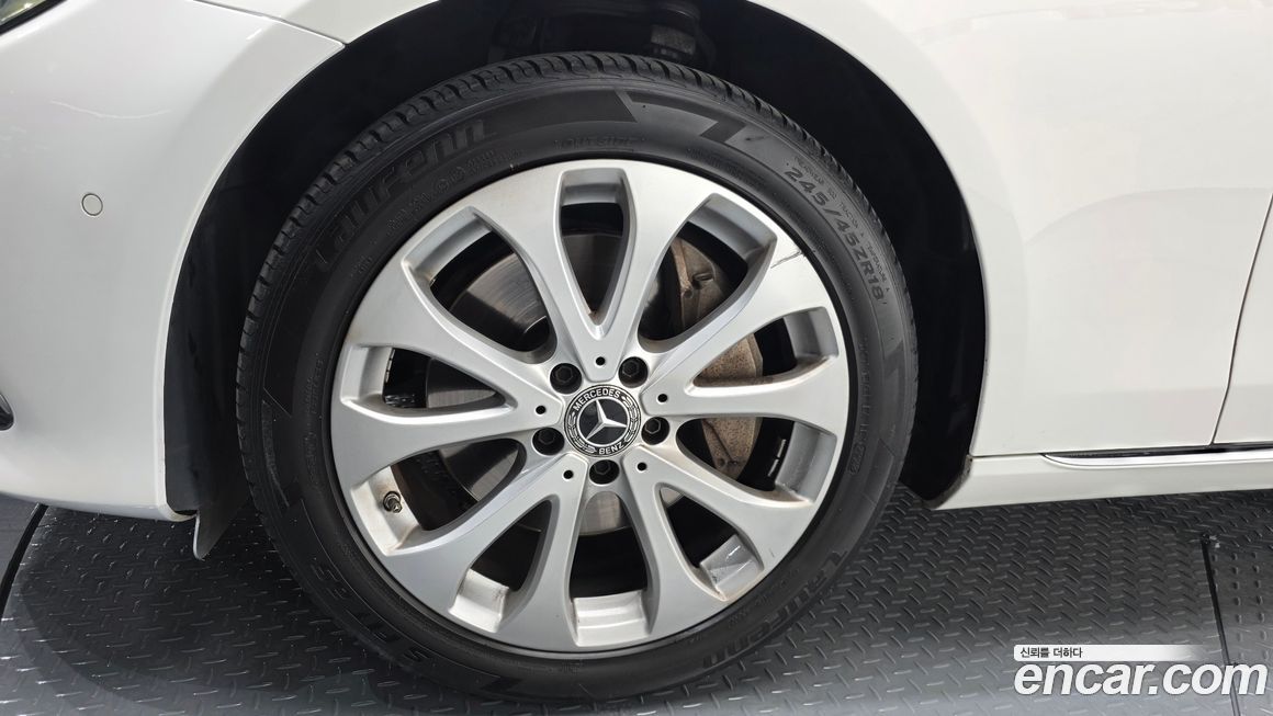 Mercedes-Benz E-Class 2017