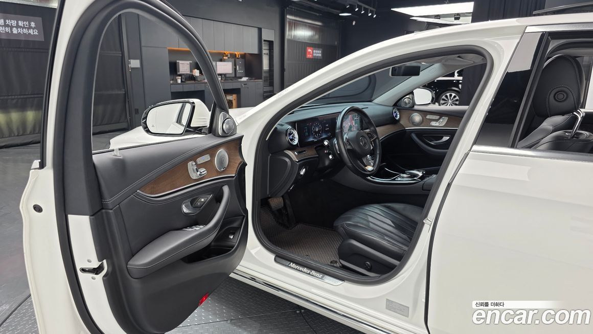 Mercedes-Benz E-Class 2017