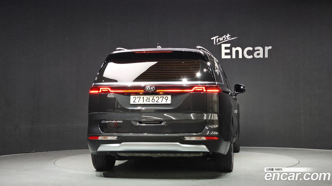 Kia Canival 2021
