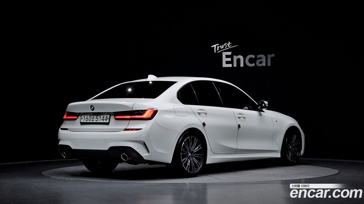 BMW 3-Series 2019