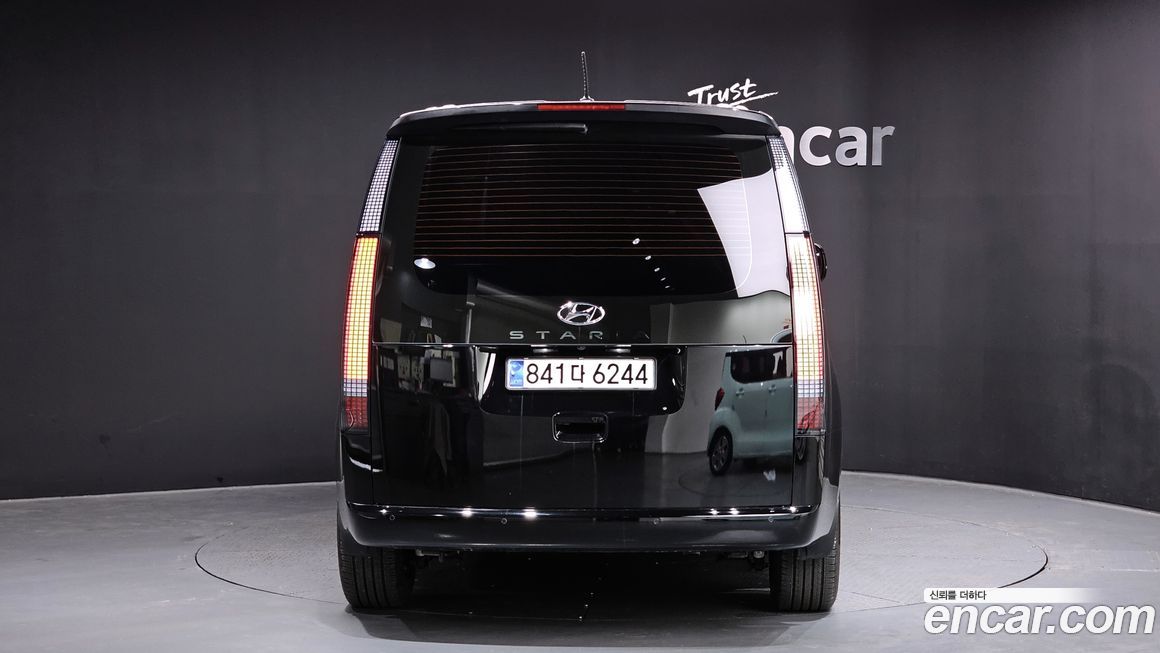 Hyundai Staria 2024