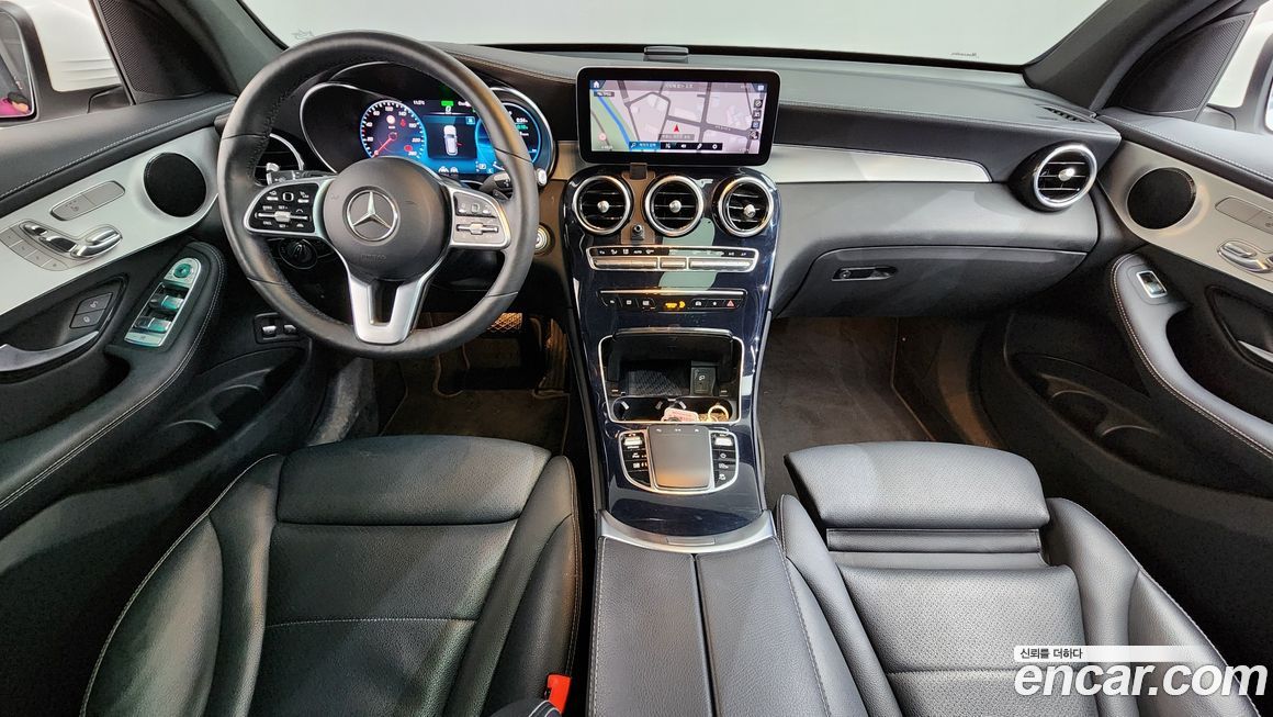 Mercedes-Benz GLC-Class 2021