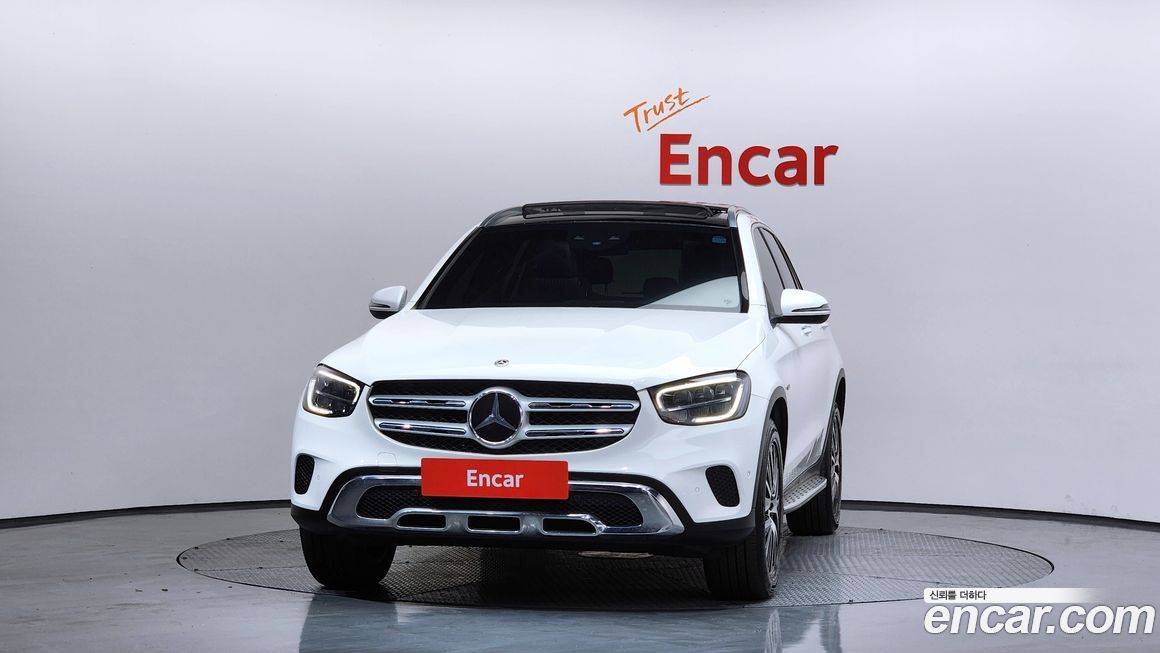 Mercedes-Benz GLC-Class 2021