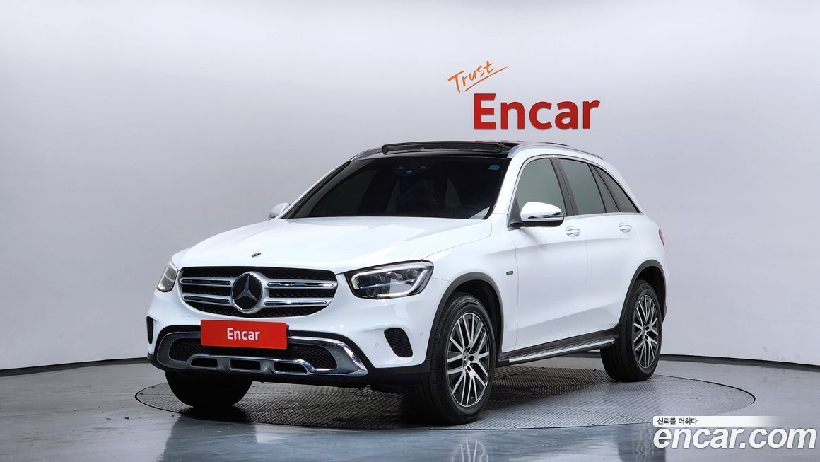 Mercedes-Benz GLC-Class 2021
