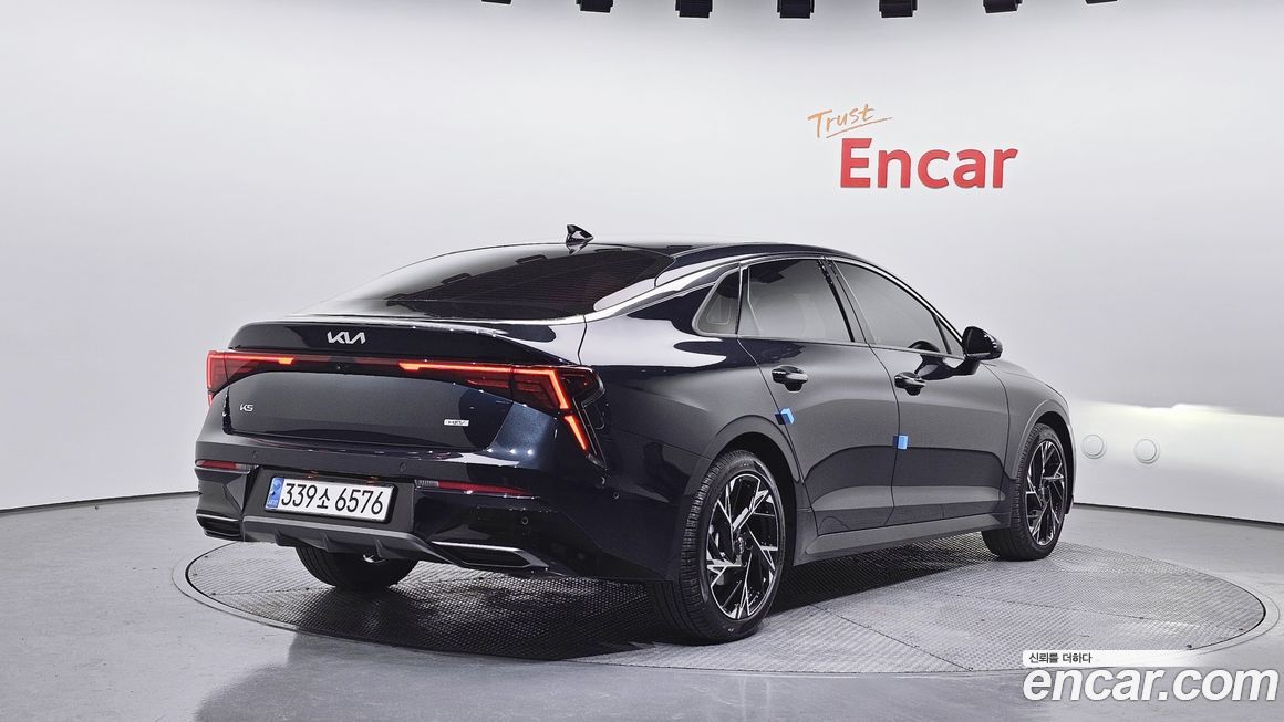 Kia K5 2025