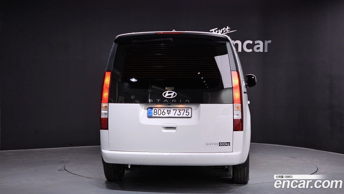 Hyundai Staria 2025