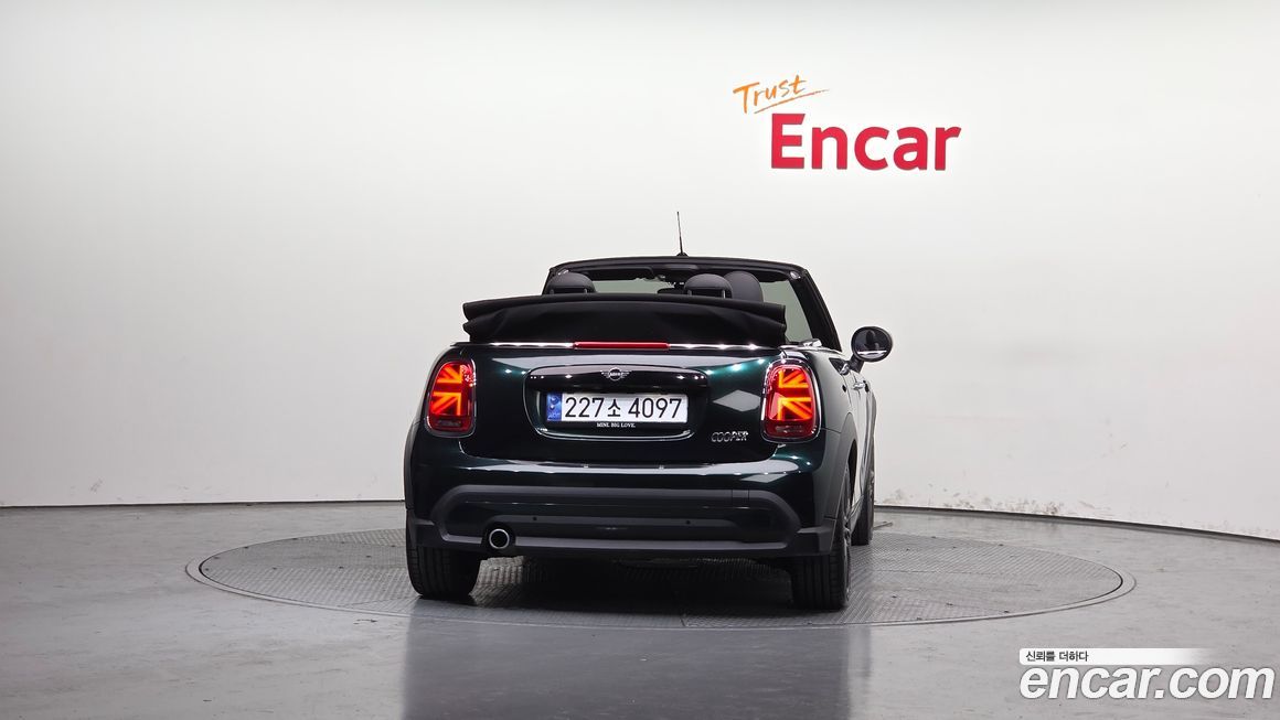 Mini Cooper Convertible 2024