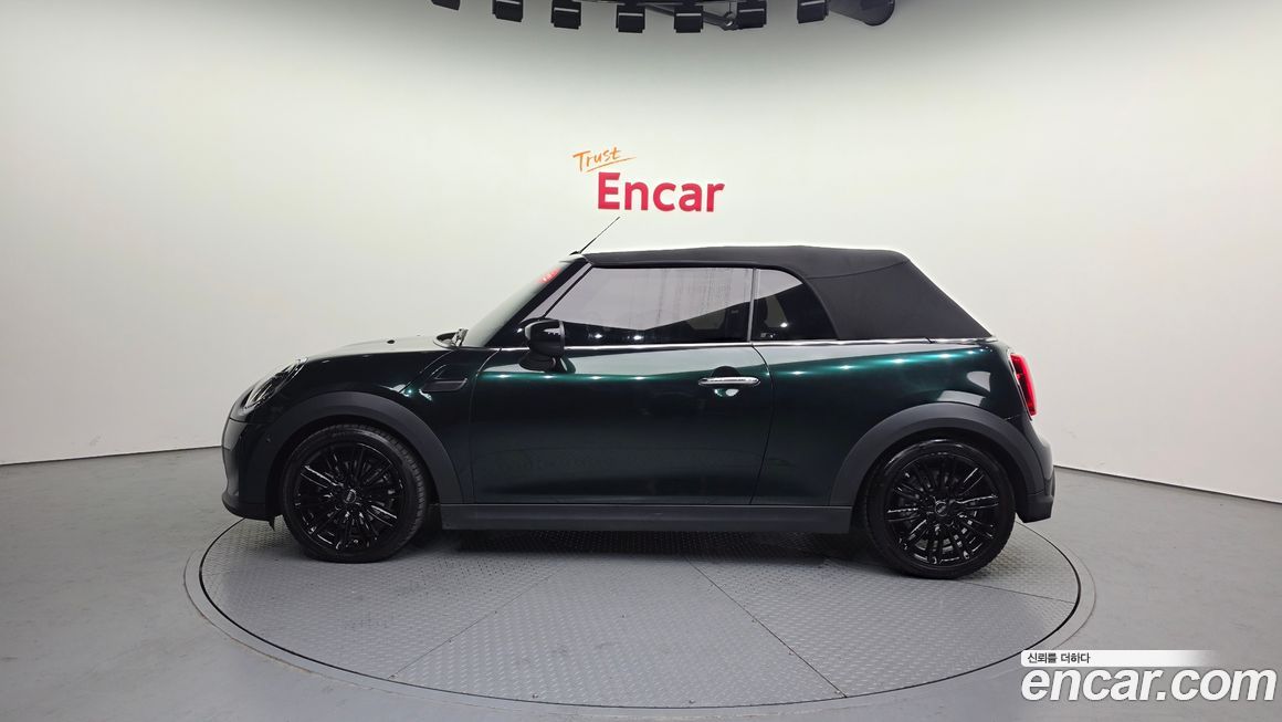 Mini Cooper Convertible 2024
