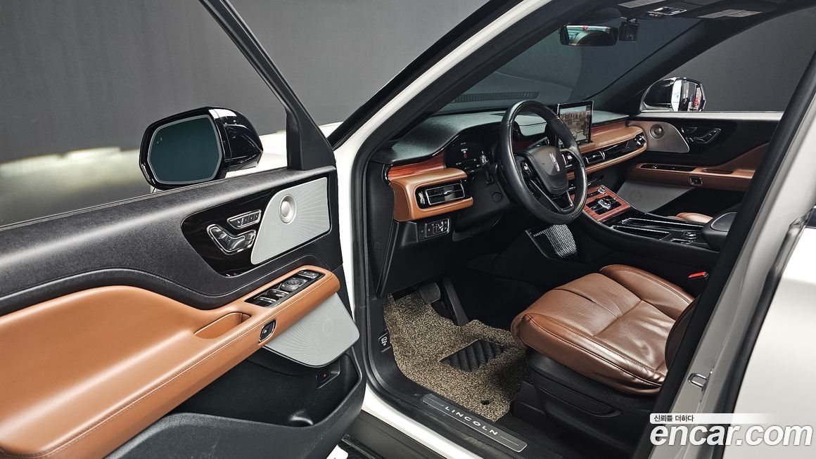 Lincoln Aviator 2021