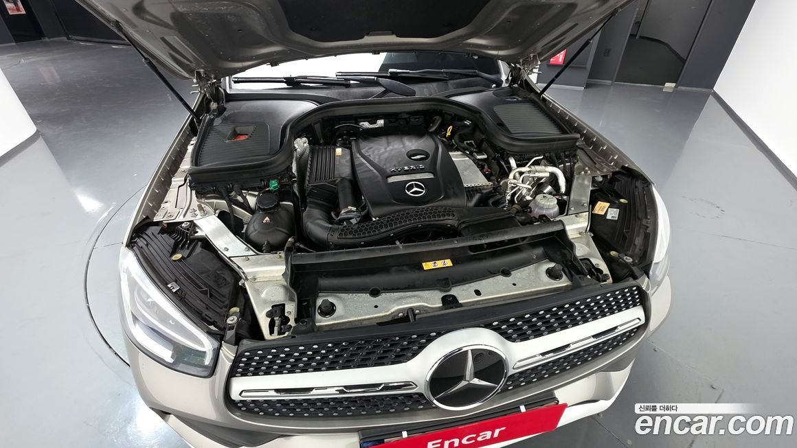 Mercedes-Benz GLC-Class 2021