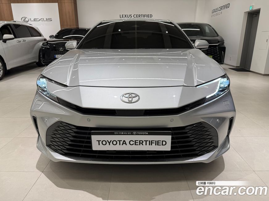 Toyota Camry 2025