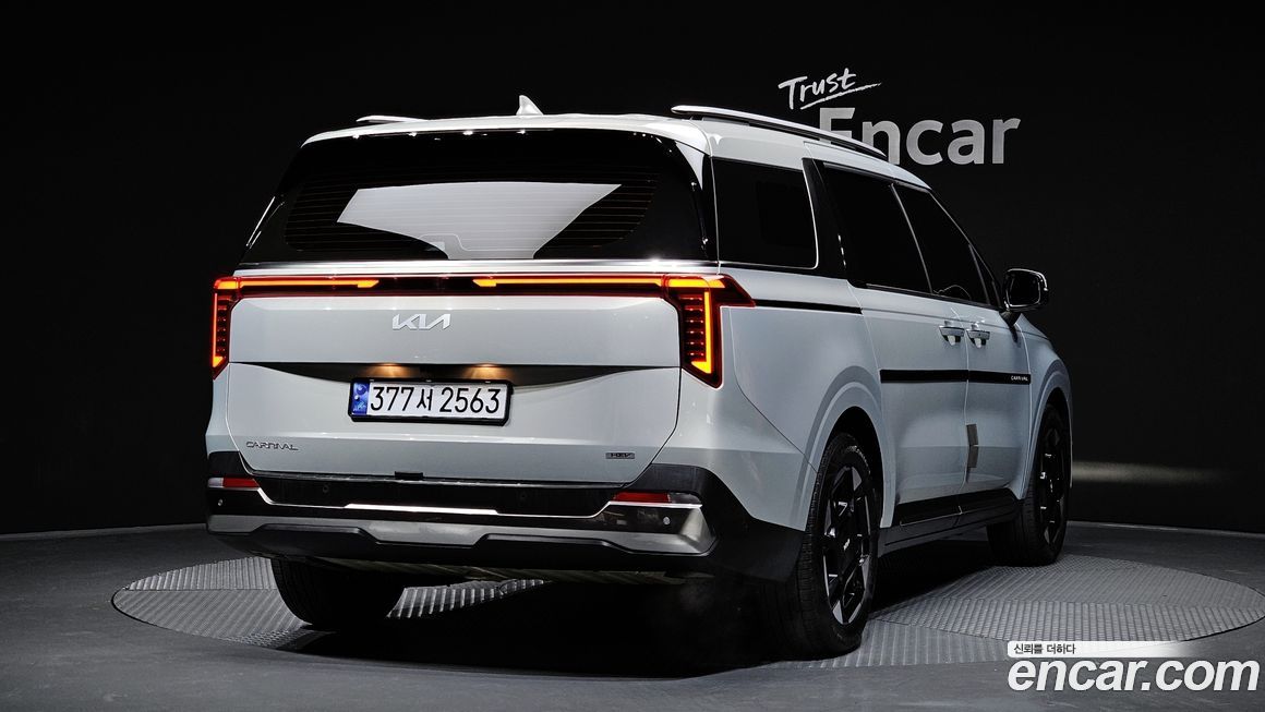 Kia Canival 2024