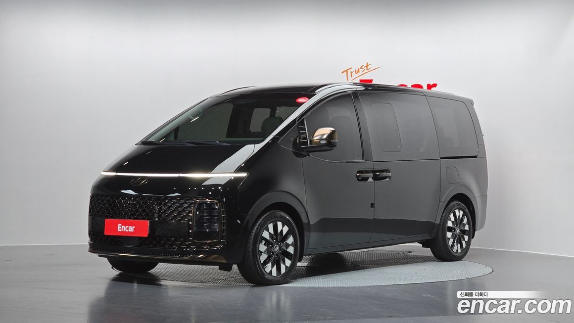 Hyundai Staria 2025