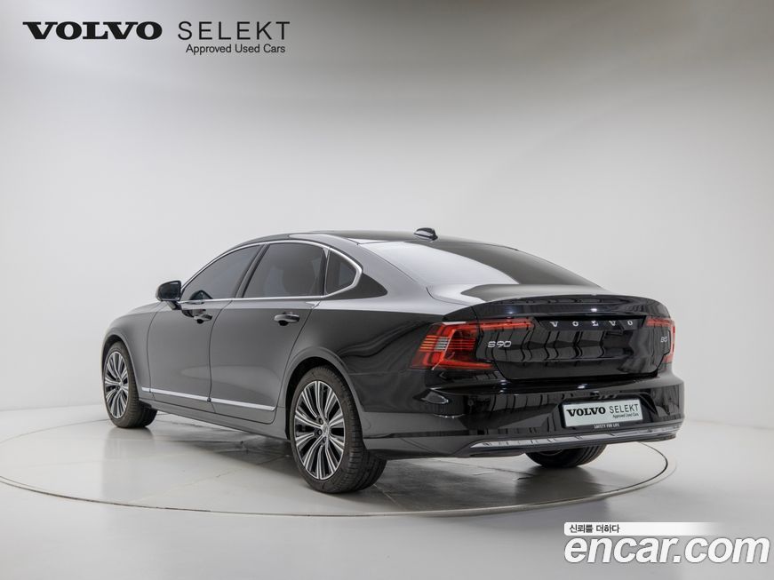 Volvo S90 2024