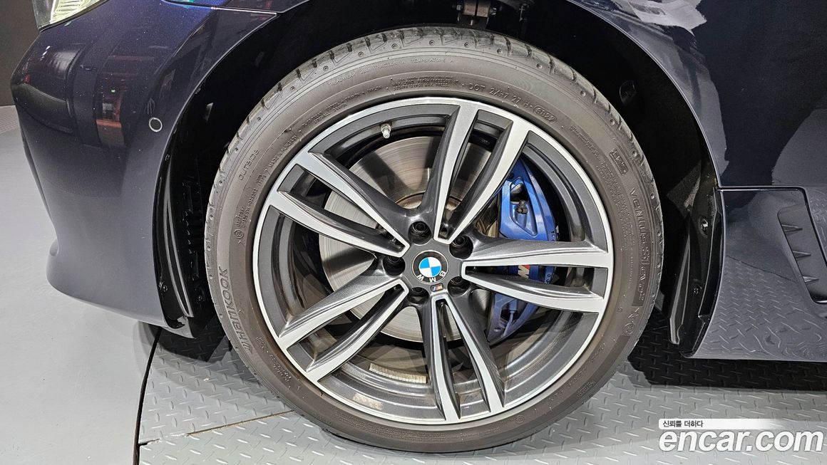 BMW Gran Turismo 2023