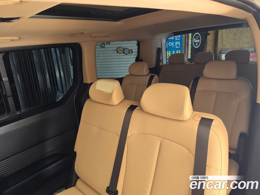 Hyundai Staria 2025
