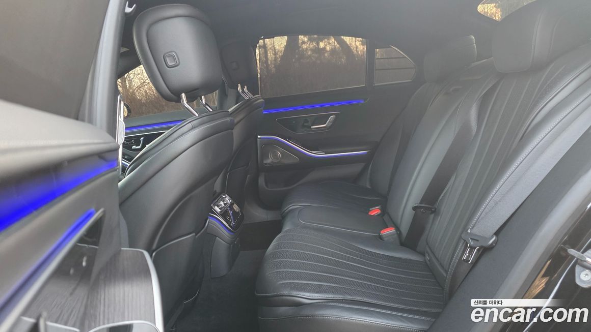 Mercedes-Benz S-Class 2021