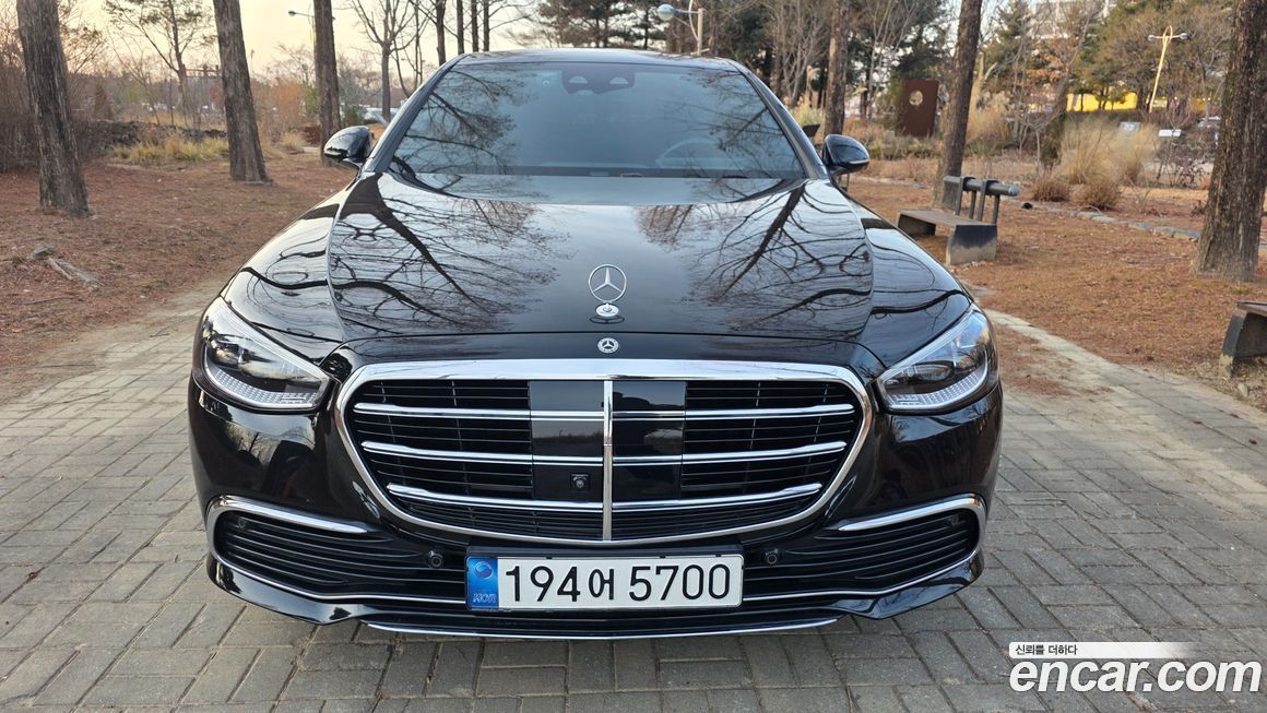 Mercedes-Benz S-Class 2021