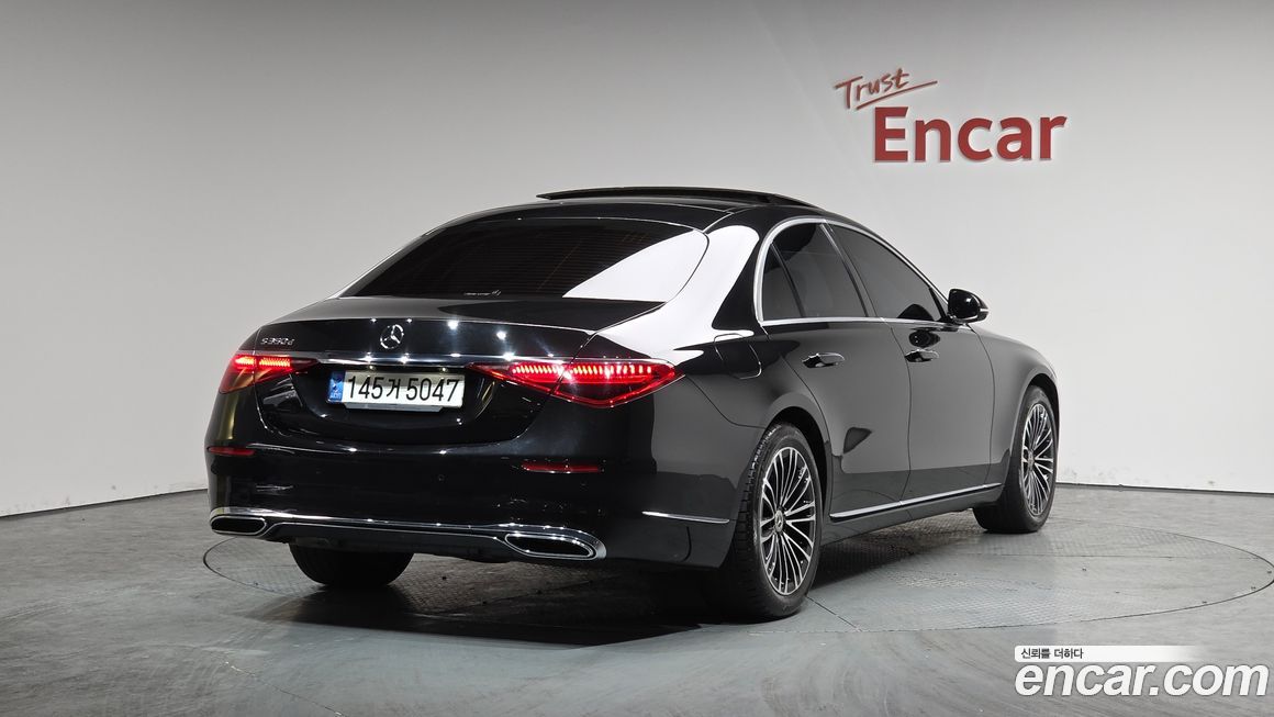 Mercedes-Benz S-Class 2022