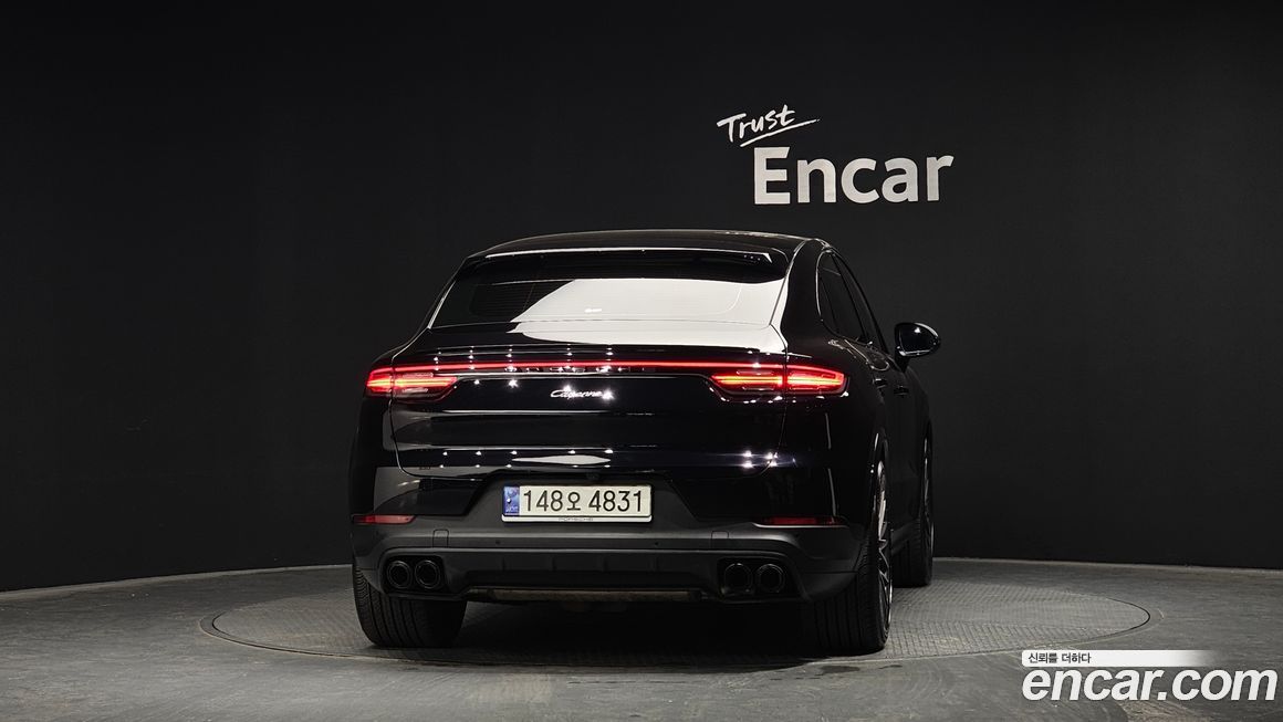 Porsche Cayenne 2021