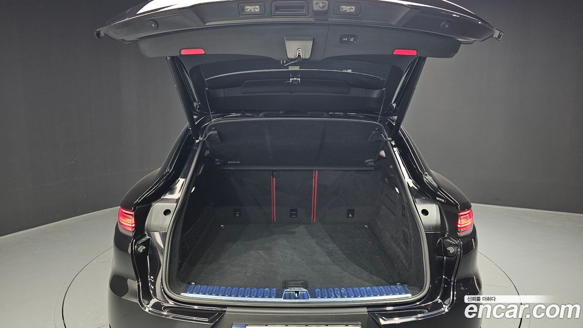 Porsche Cayenne 2021