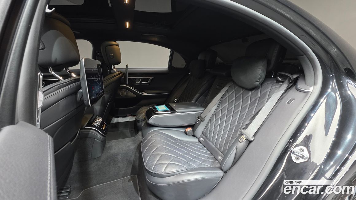 Mercedes-Benz S-Class 2022