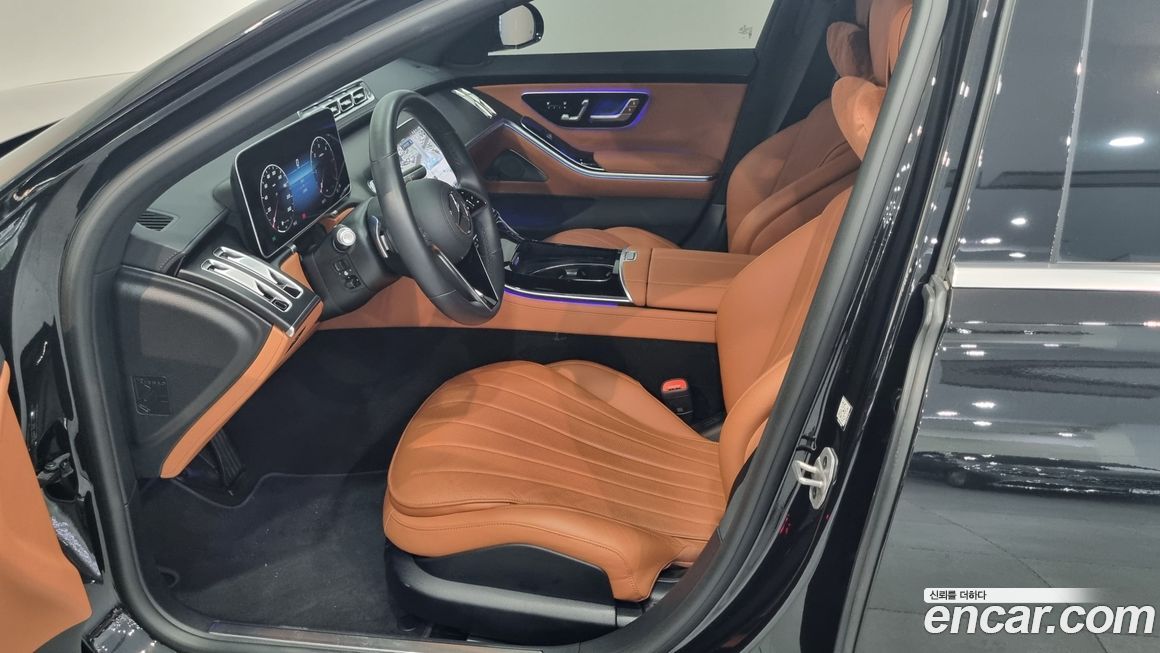 Mercedes-Benz S-Class 2025