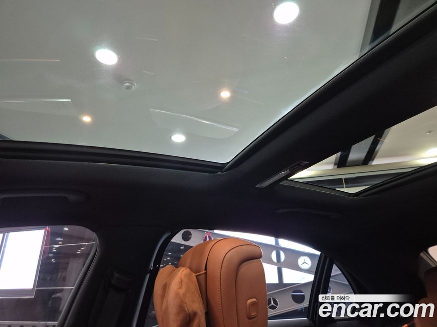 Mercedes-Benz S-Class 2024