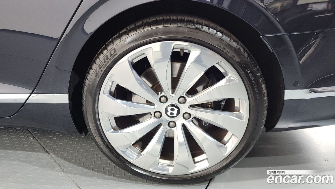 Bentley Flying Spur 2022