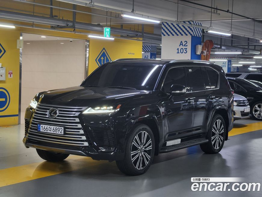 Lexus LX 2025