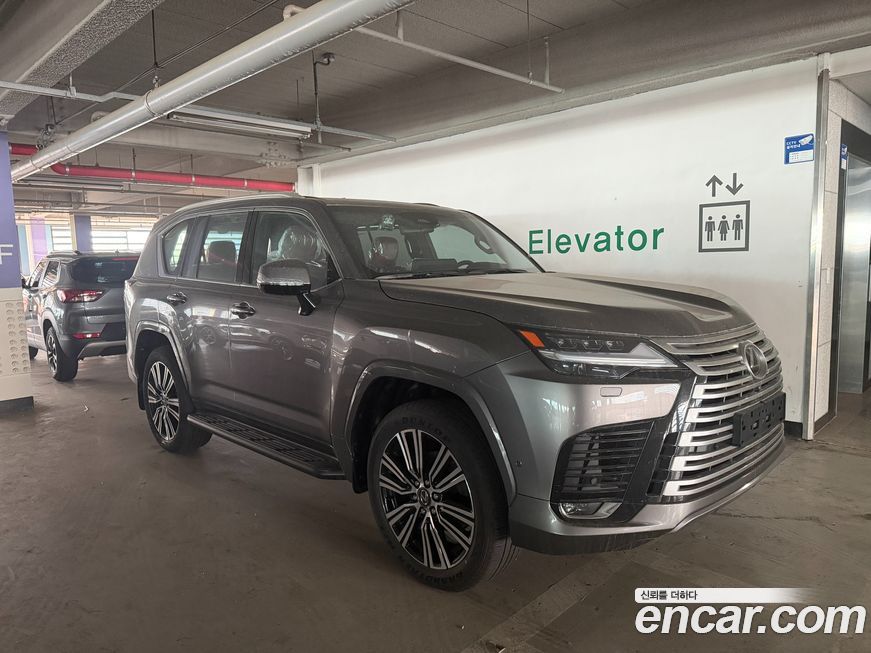 Lexus LX 2025