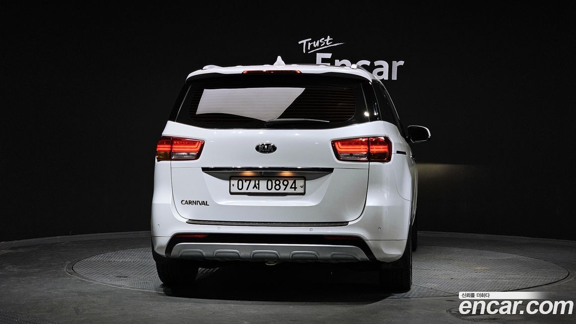 Kia Canival 2016