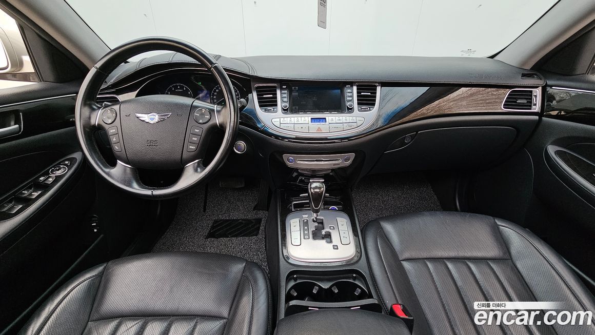 Hyundai Genesis 2014