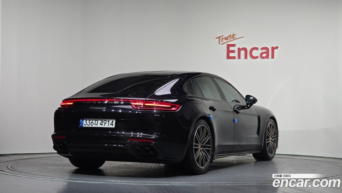 Porsche Panamera 2018
