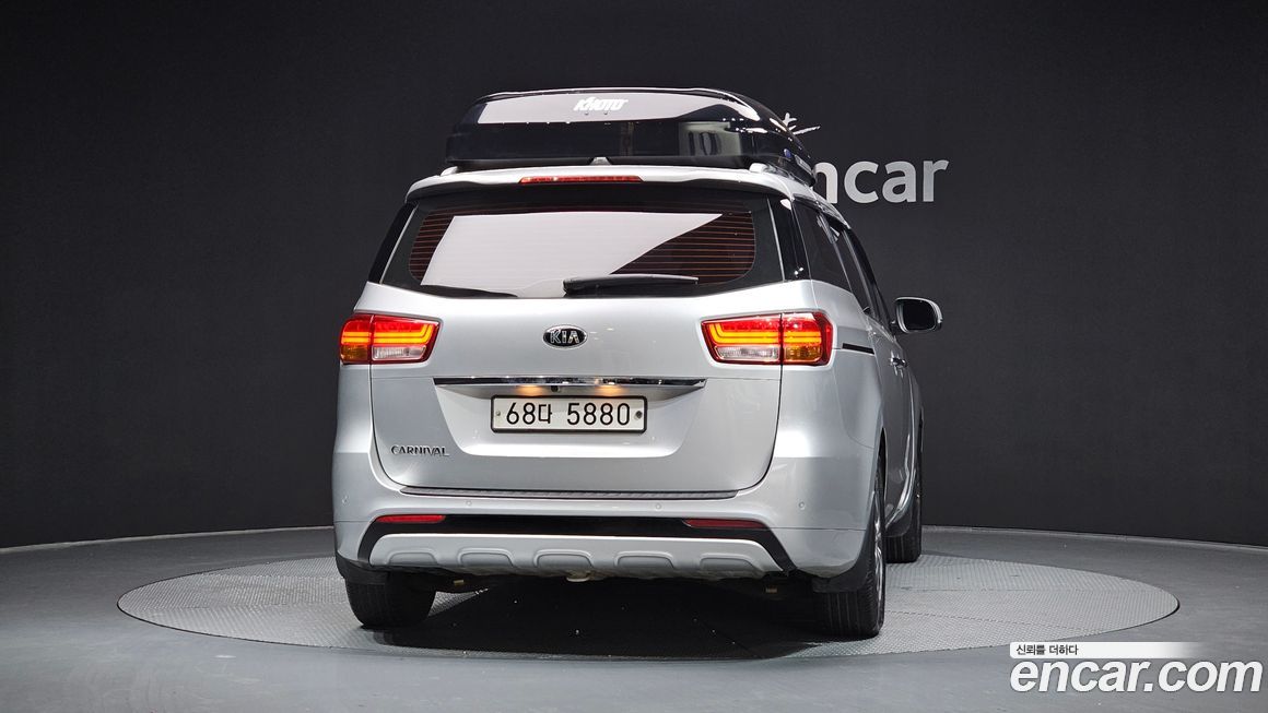 Kia Canival 2016