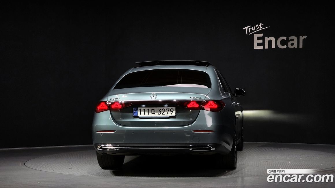 Mercedes-Benz E-Class 2024