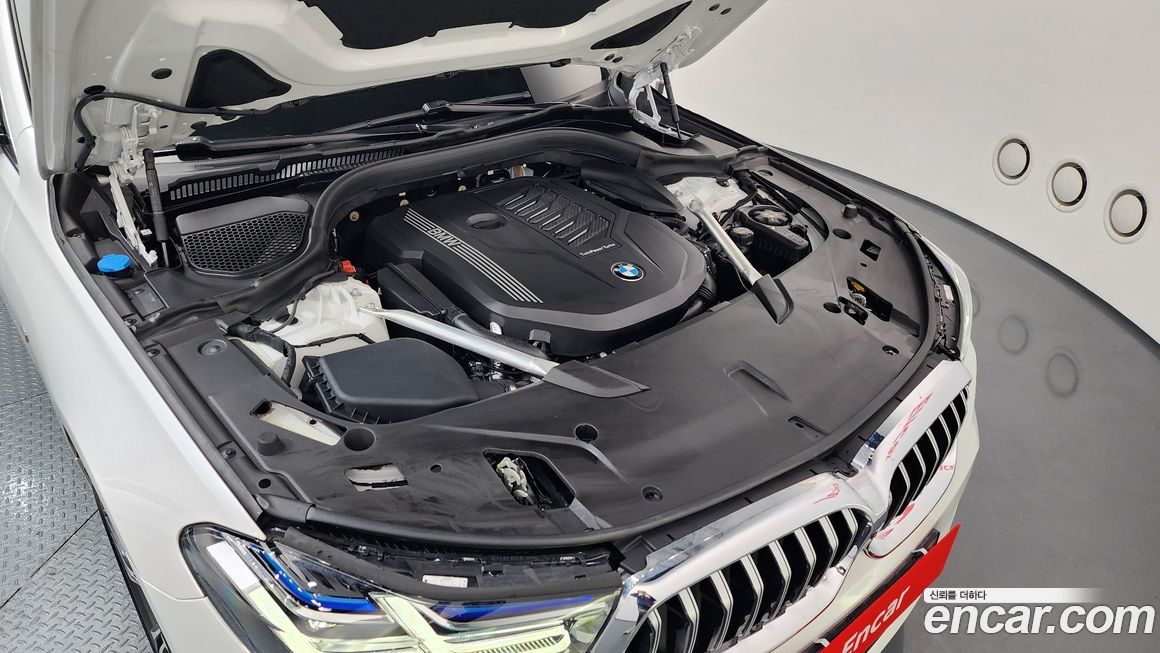 BMW Gran Turismo 2024