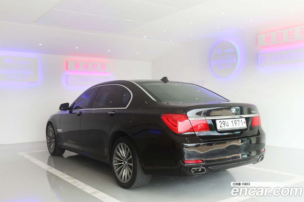 BMW 7-Series 2012
