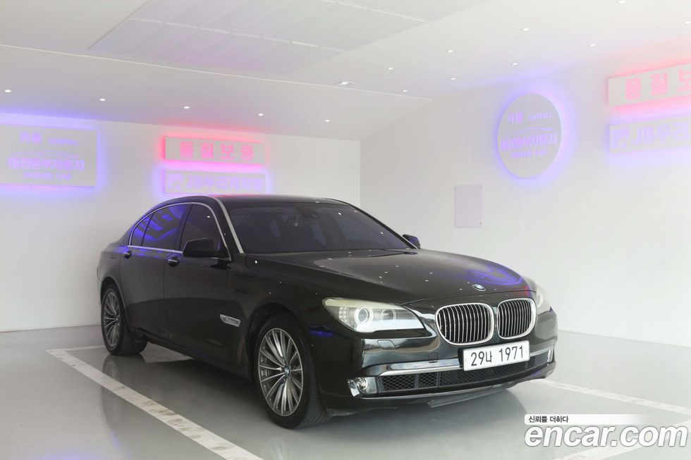BMW 7-Series 2012