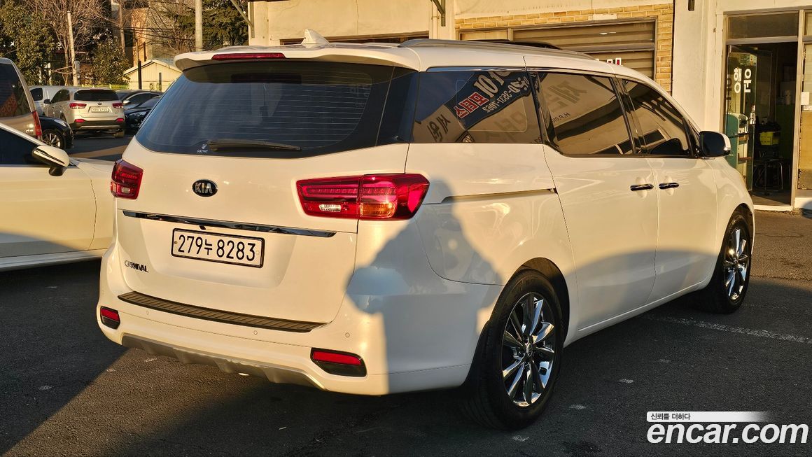Kia Canival 2019