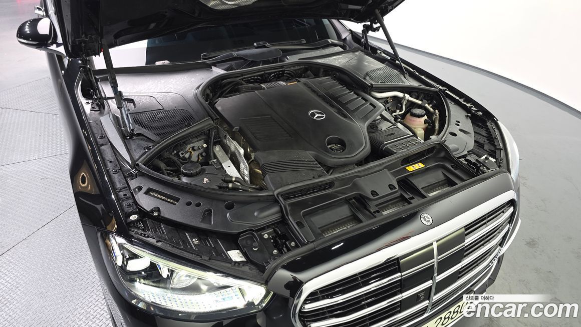 Mercedes-Benz S-Class 2022