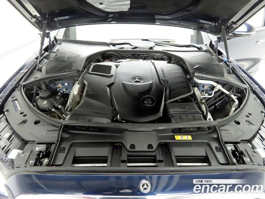 Mercedes-Benz S-Class 2022