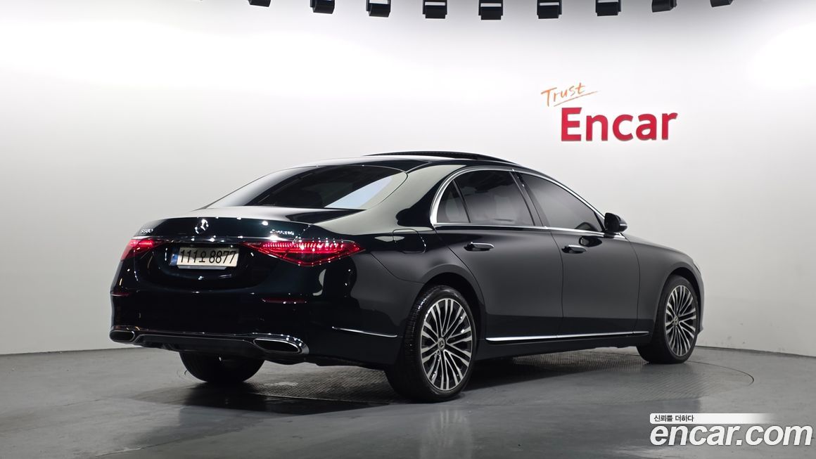 Mercedes-Benz S-Class 2021