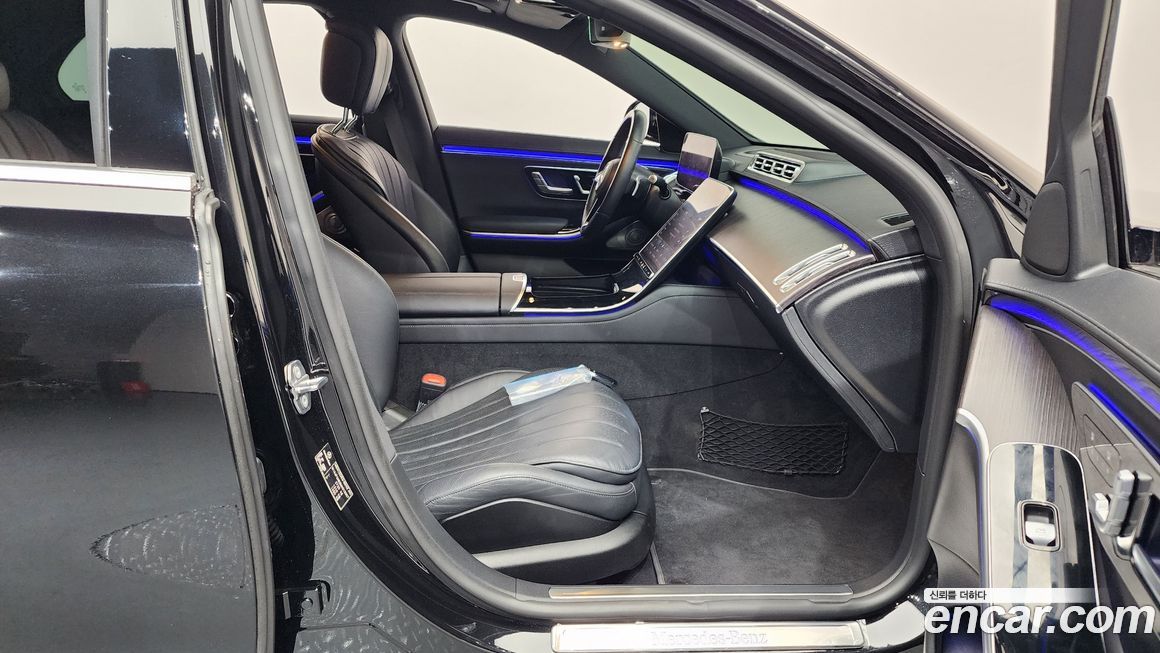 Mercedes-Benz S-Class 2021