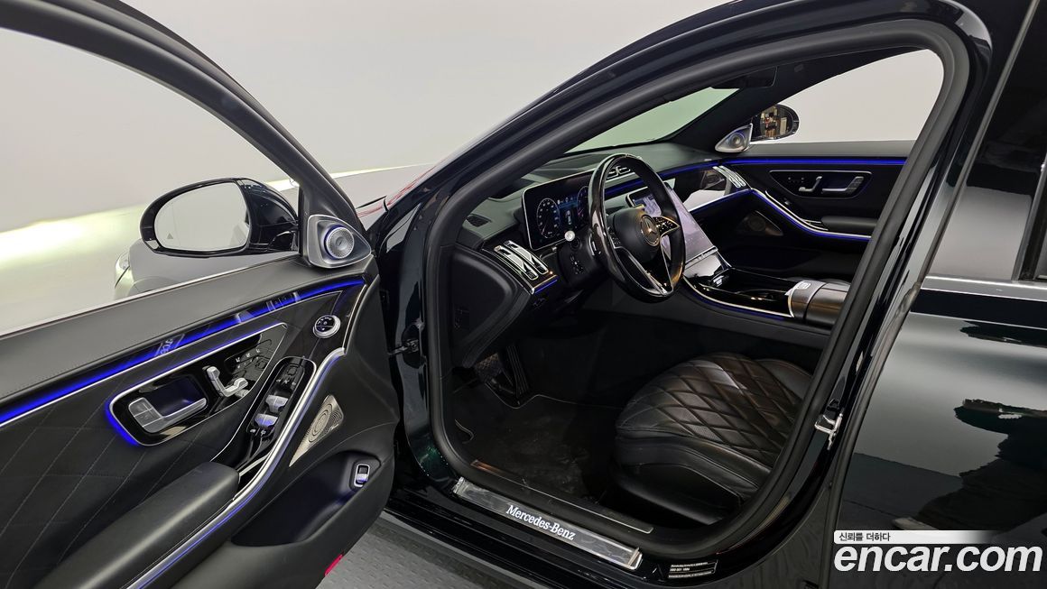 Mercedes-Benz S-Class 2021