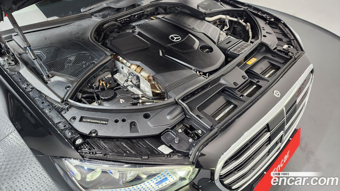 Mercedes-Benz S-Class 2021