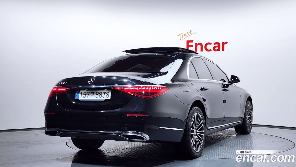 Mercedes-Benz S-Class 2021